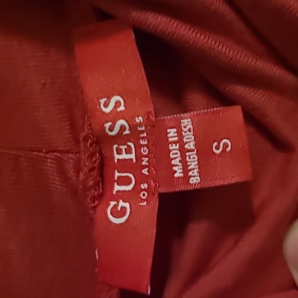 NWT Guess long sleeve turtleneck - Picture 5 of 6